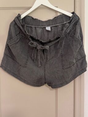 Time and Tru Washed Charcoal High Waist Paperbag Drawstring Shorts
